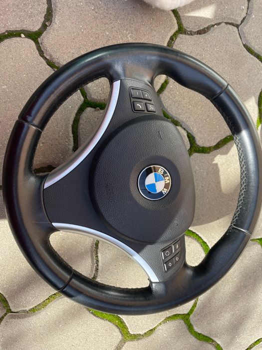 Vând volan BMW seria 1 3 X1