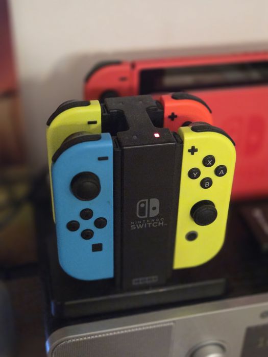 Stație de încărcare Nintendo Switch