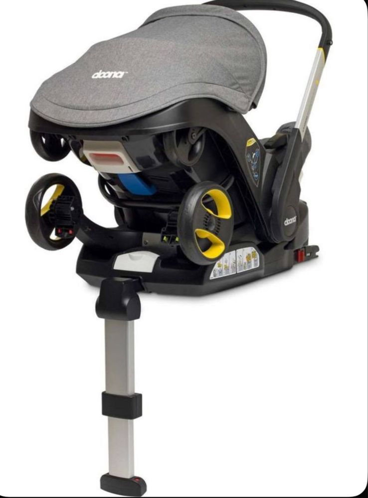 Продается база doona isofix