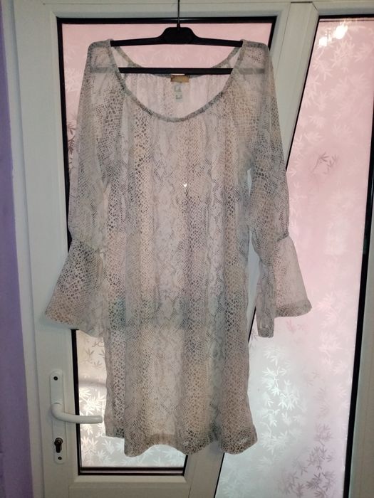 Rochie plaja deosebita