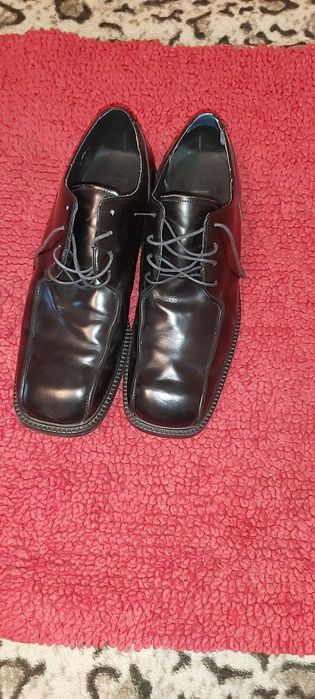 De vânzare pantofi bărbați eleganți măr.45 piele naturală Negri