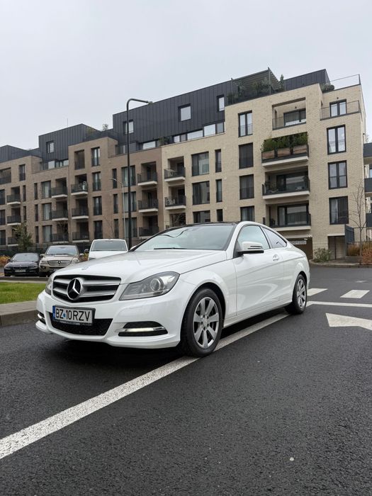 Mercedez 220d ptr doamne si domnisoare.