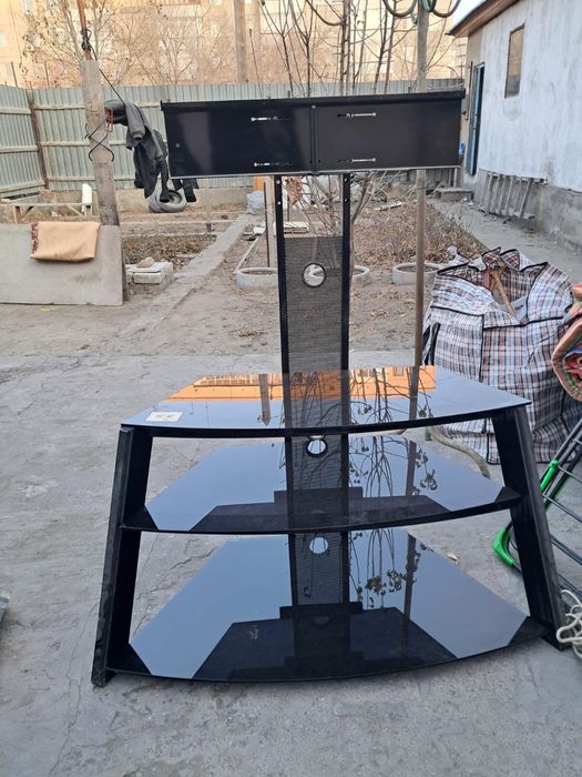 Продаю подставку под телевизор