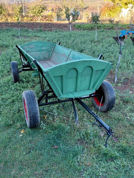 Vând căruță pentru 1 cal cu sistem de frinare din butuc cu saboți