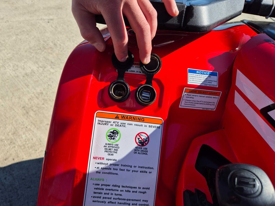Vând atv cf moto 520l varianta 2 persoane 2024 cu servodirectie