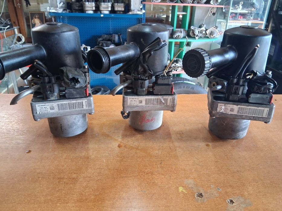 Pompa servo direcție Peugeot 407  2.0 Hdi 2004+