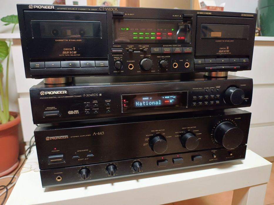 Linie audio vintage de top pioneer amplificator tuner cd player deck