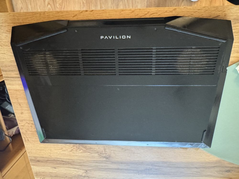 HP pavilion gaming 17inch 144hz