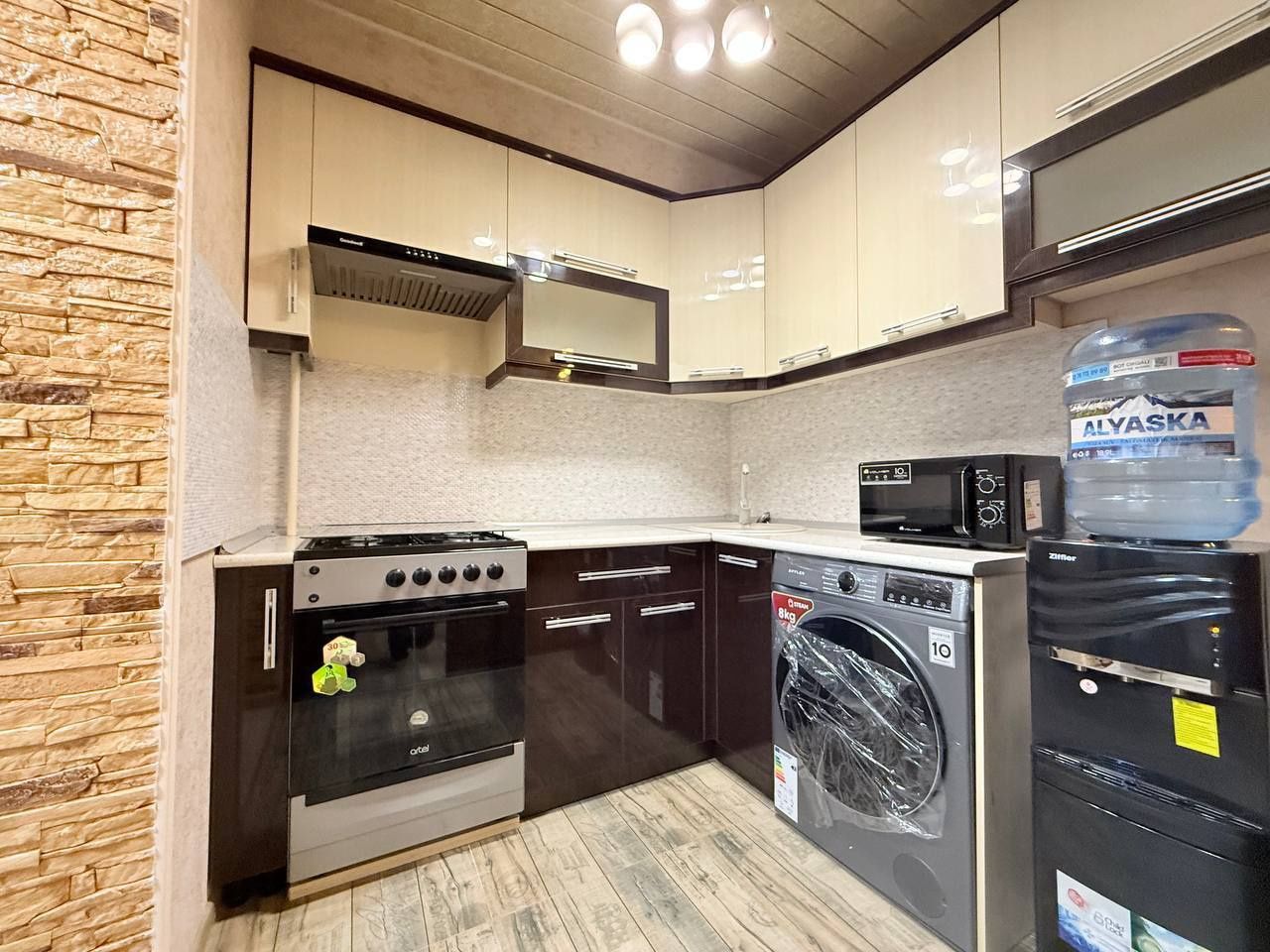 #БАЛКОН 2×6, 42м², Чиланзар 11 Квартал,1в2\1\5,Продаётся Евро Квартира