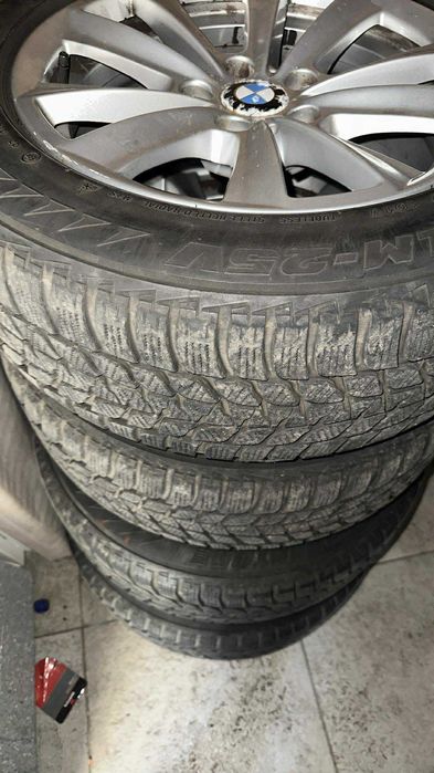Jante si cauciucuri in stare foarte buna bmw  F 10  235 55 17