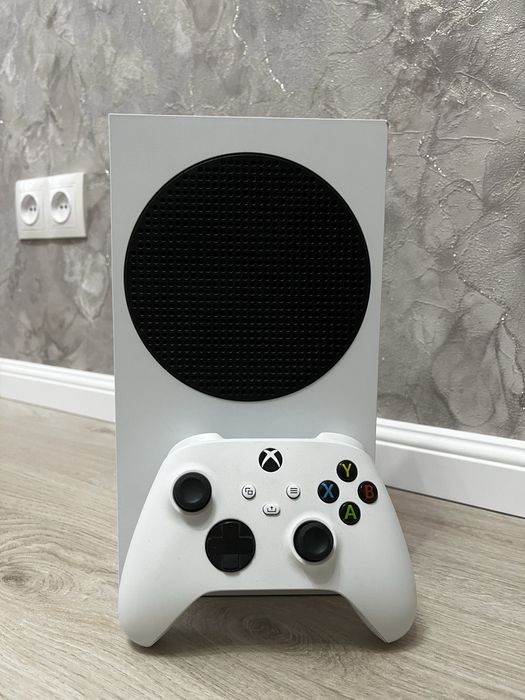 Игровая приставка XBox Series S