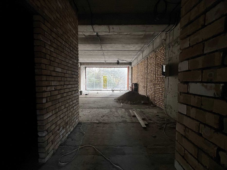 152 м² на первой линии + готовый дизайн-проект салона красоты! (55)