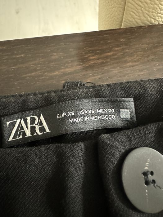 Vand pantaloni  Zara femei