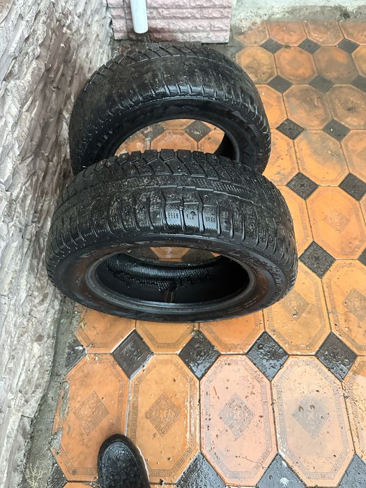 Продам шины 215/60/16 2 шт 7000 тг