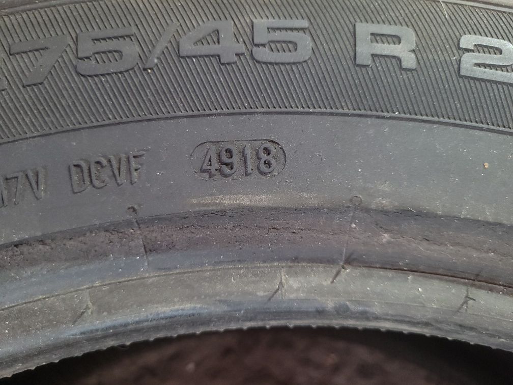275 45 20 Cauciucuri de vară Uniroyal