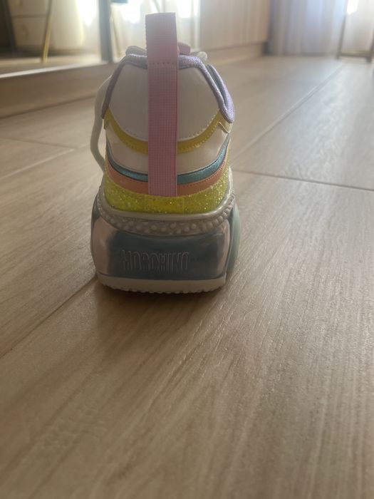 Moschino Adidasi Dama