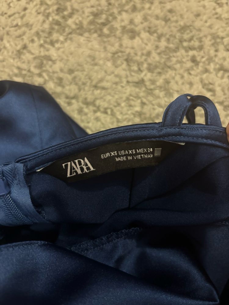 Синя рокля  Zara