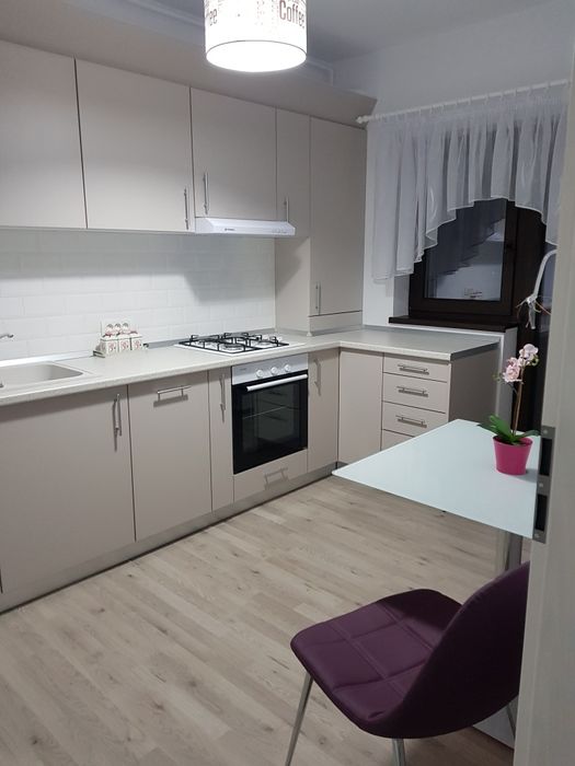 Inchiriez apartament 2 camere