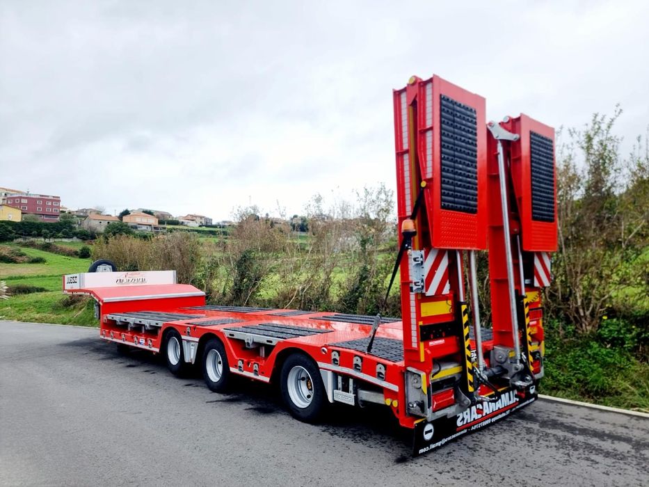 Trailer 3 Axe Extensibil cu Alveole