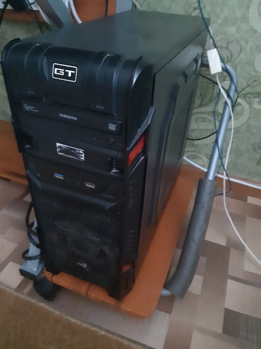 Компьютер рабочии