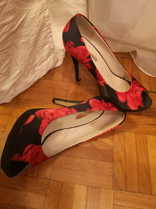 Pantofi de ocazie eleganti