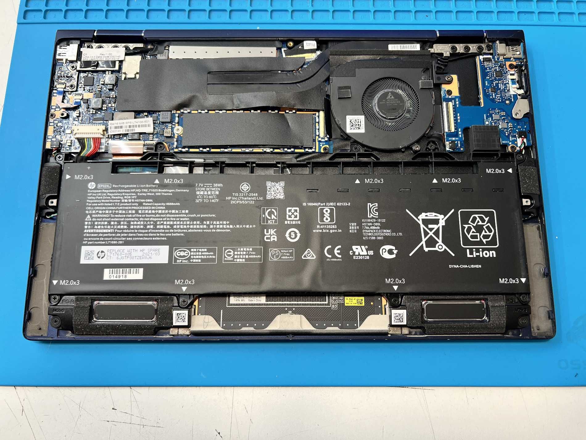 HP Elite Dragonfly 13.3" touch i5-8265U 16GB 260GB/->Отлично състояние