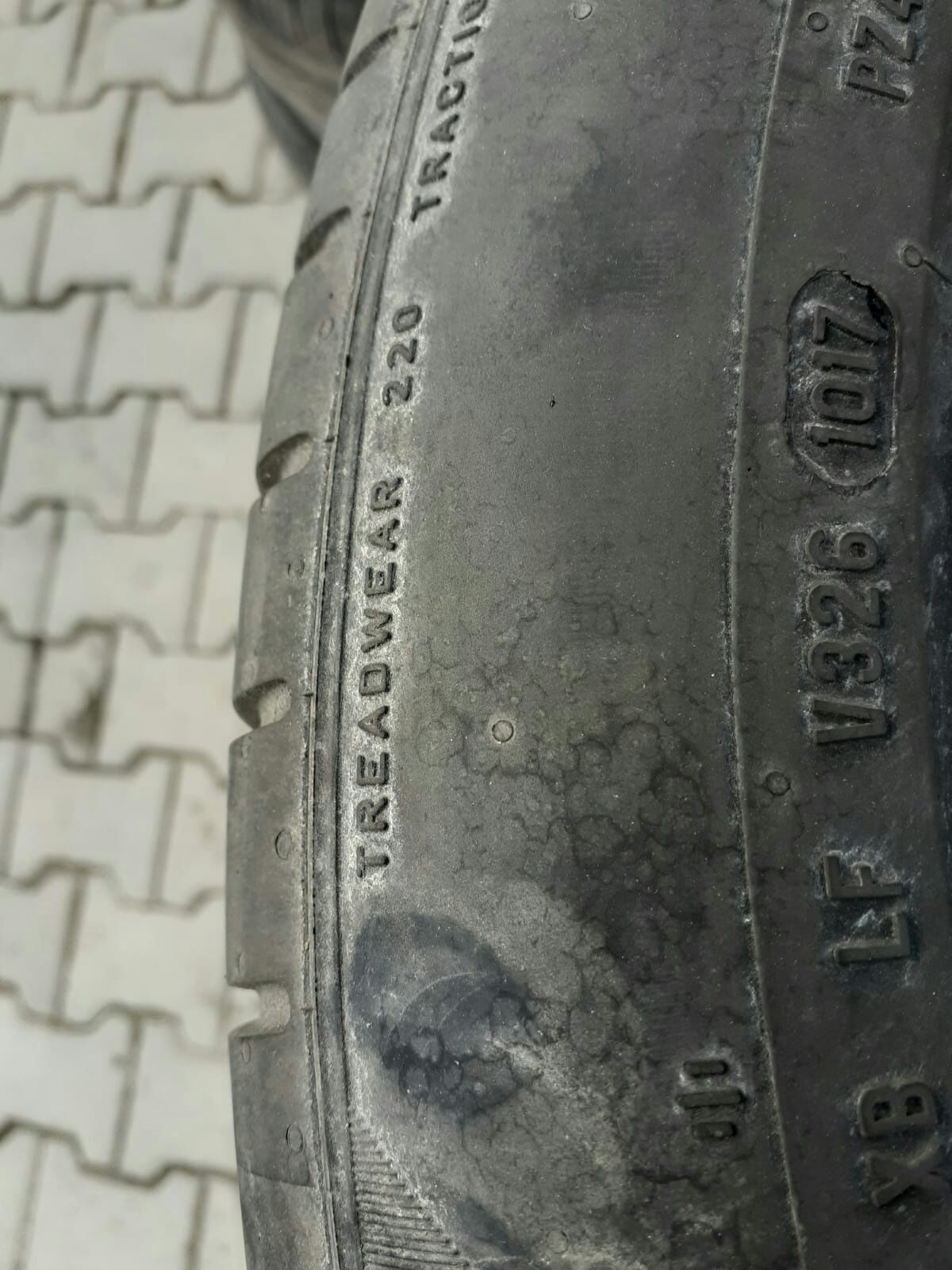 2 anvelope vară Pirelli 235/50/19 7mm profil dot1017