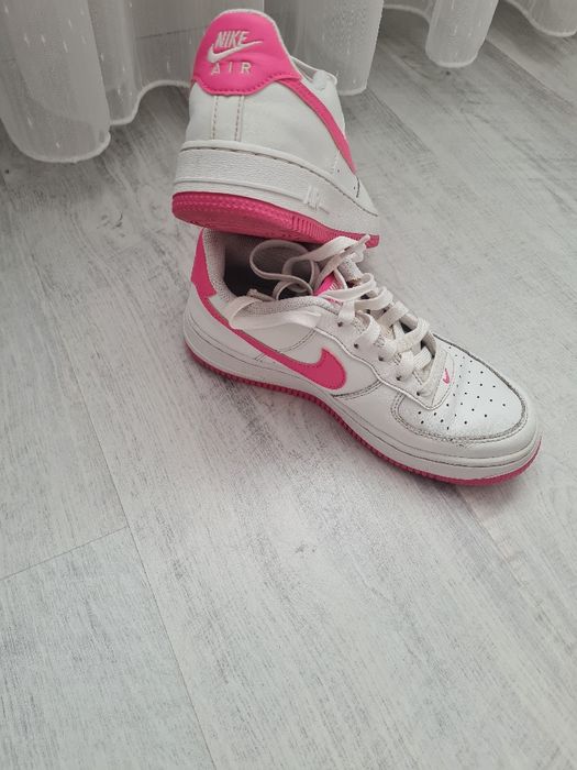 Nike Air Force fete.