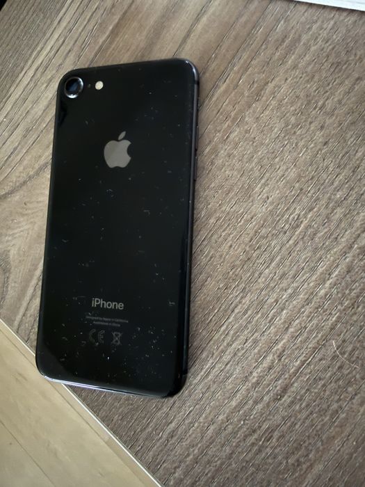 Iphone 8  в добро състояние