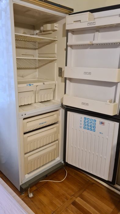 Холодильник двухкамерный Stinol б/у