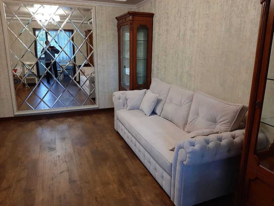 Сдатся евроквартира 4/3/4, метро Космонавтов, ориентир МВД.