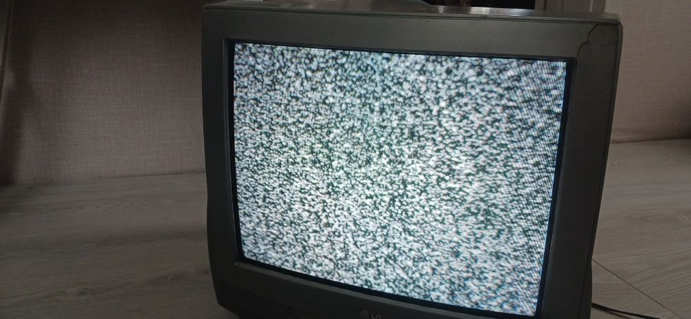 Продам телевизор LG, рабочий