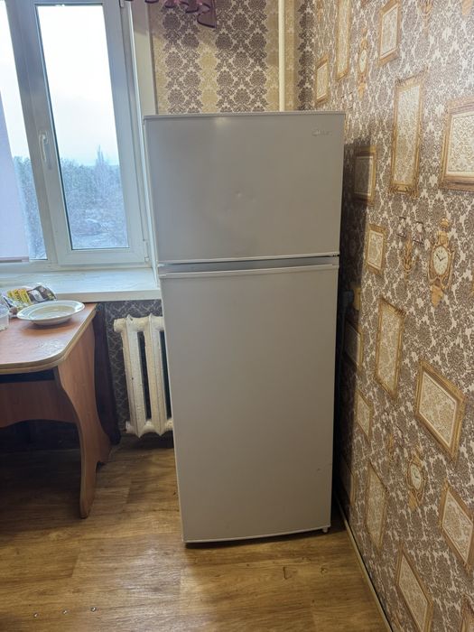 Продам холодильник