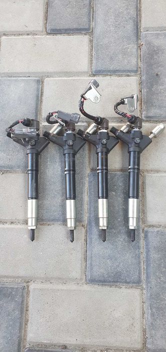 Injector set injectoare Denso Lexus is 220 motor 2.2 d-cat 177 cp 2007