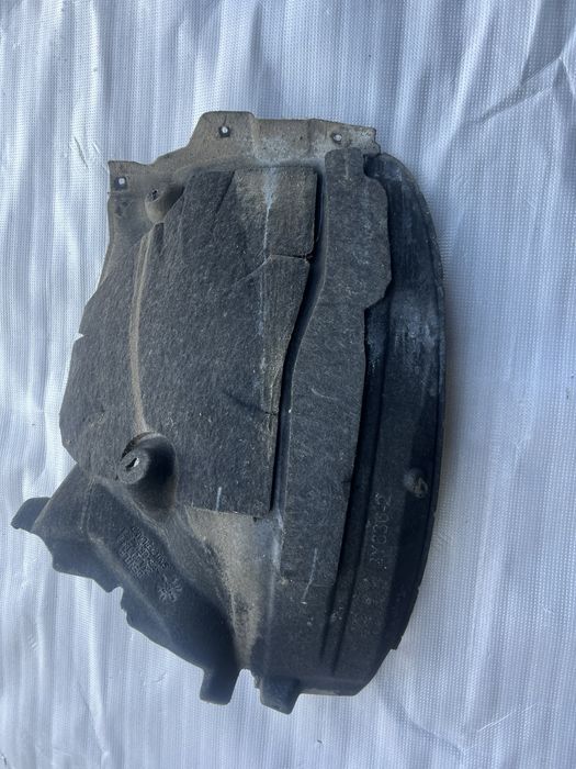 Carenaj aparatoare noroi fata BENTLEY BENTAYGA 36A821193B