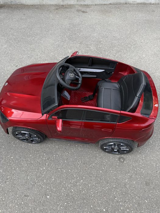 Vand masinuta mercedes glc in stare foarte buna