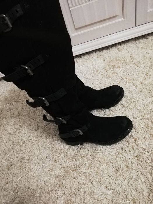 Cizme negre din piele naturala 350 lei negociabil