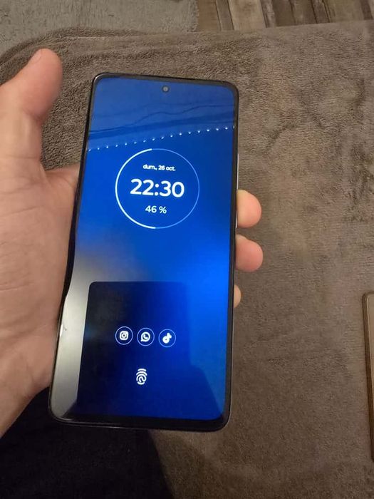 Vând schimb Motorola g 72 de 128 gb