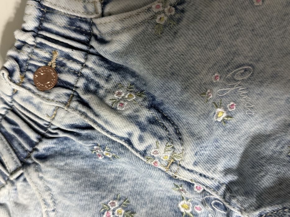 Детски дънки Guess