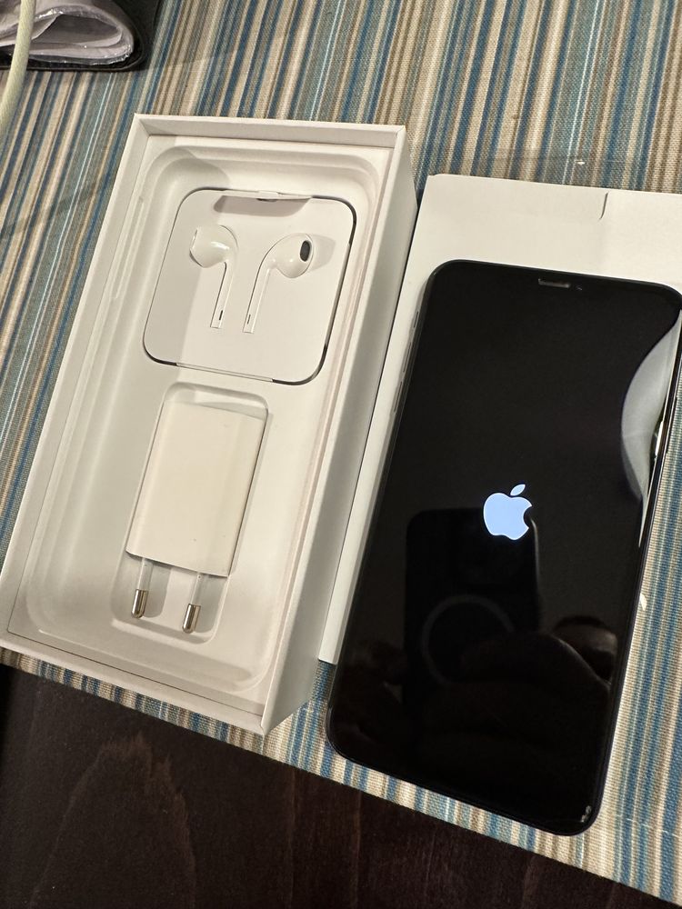 iPhone Xs Max 256GB Space Gray