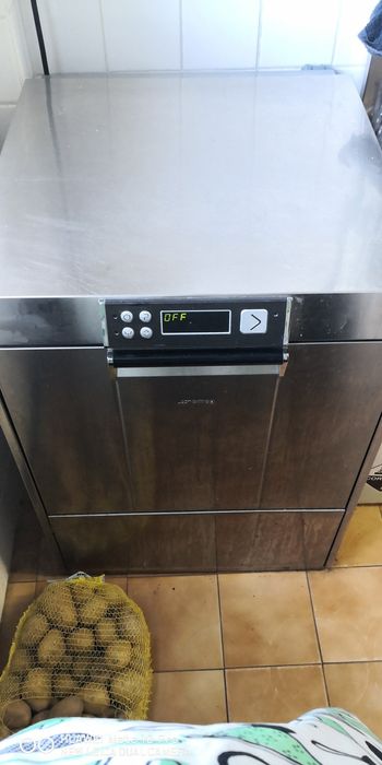 Професионална съдомиялна Smeg