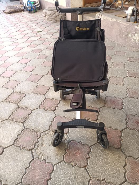 Прлдам весению коляску