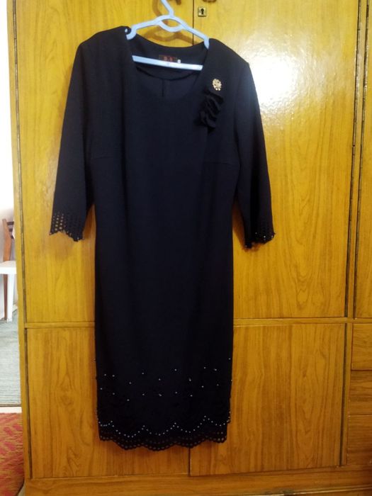 Платье весеннее нарядное