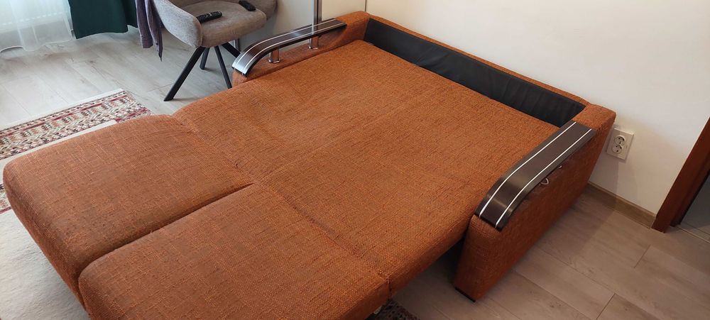 CANAPEA extensibila 2 persoane CU LADA