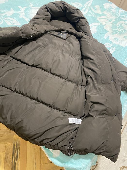 Продам зимнюю куртку брендовая