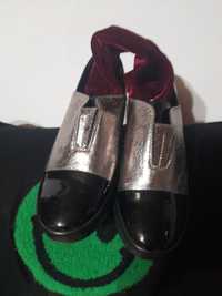 Pantofi sport,gri cu negru,lac,foarte comozi,marimea 37