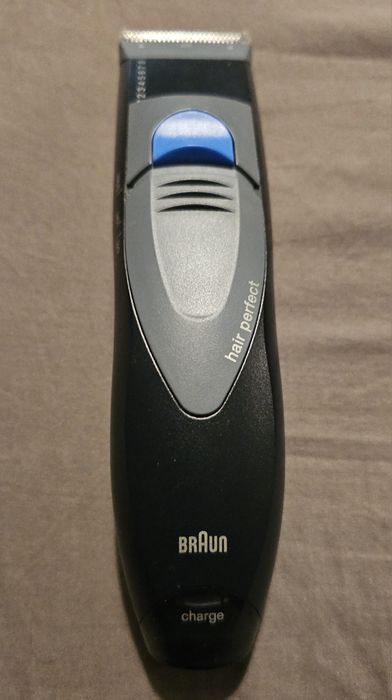 Aparat de tuns Braun cu acumulator