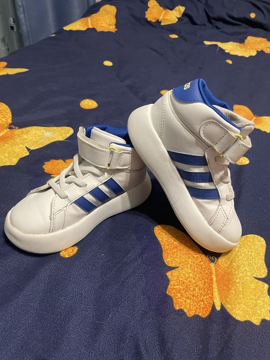 Adidasi Adidas Grand Court Mid, nr 26