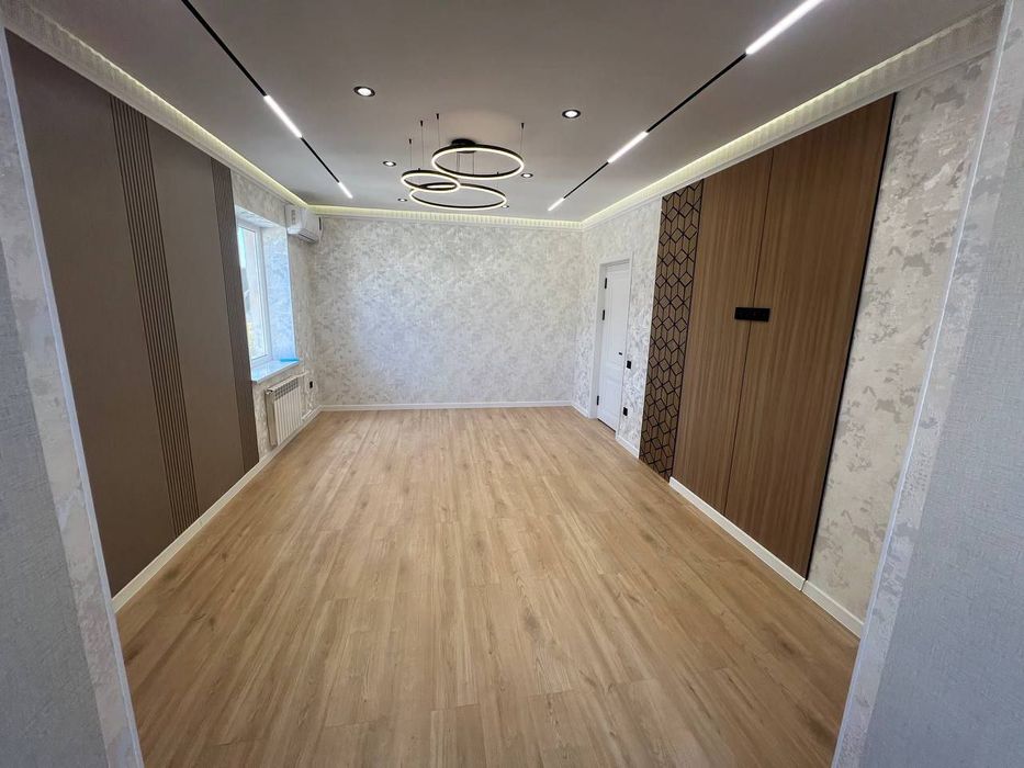 Продаю квартиру в центре 2-х комнатную Парк Бобура 55м2 Аския Базар