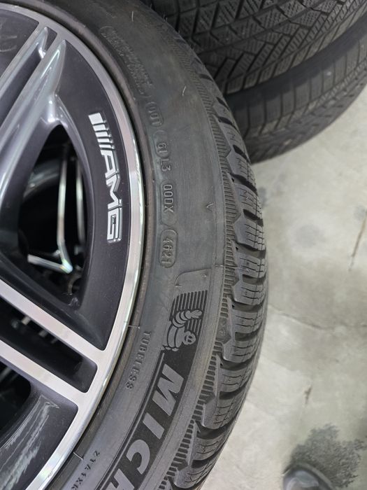 4 броя 2х265/40/20 6мм, 2x295/35/20 7мм Michelin